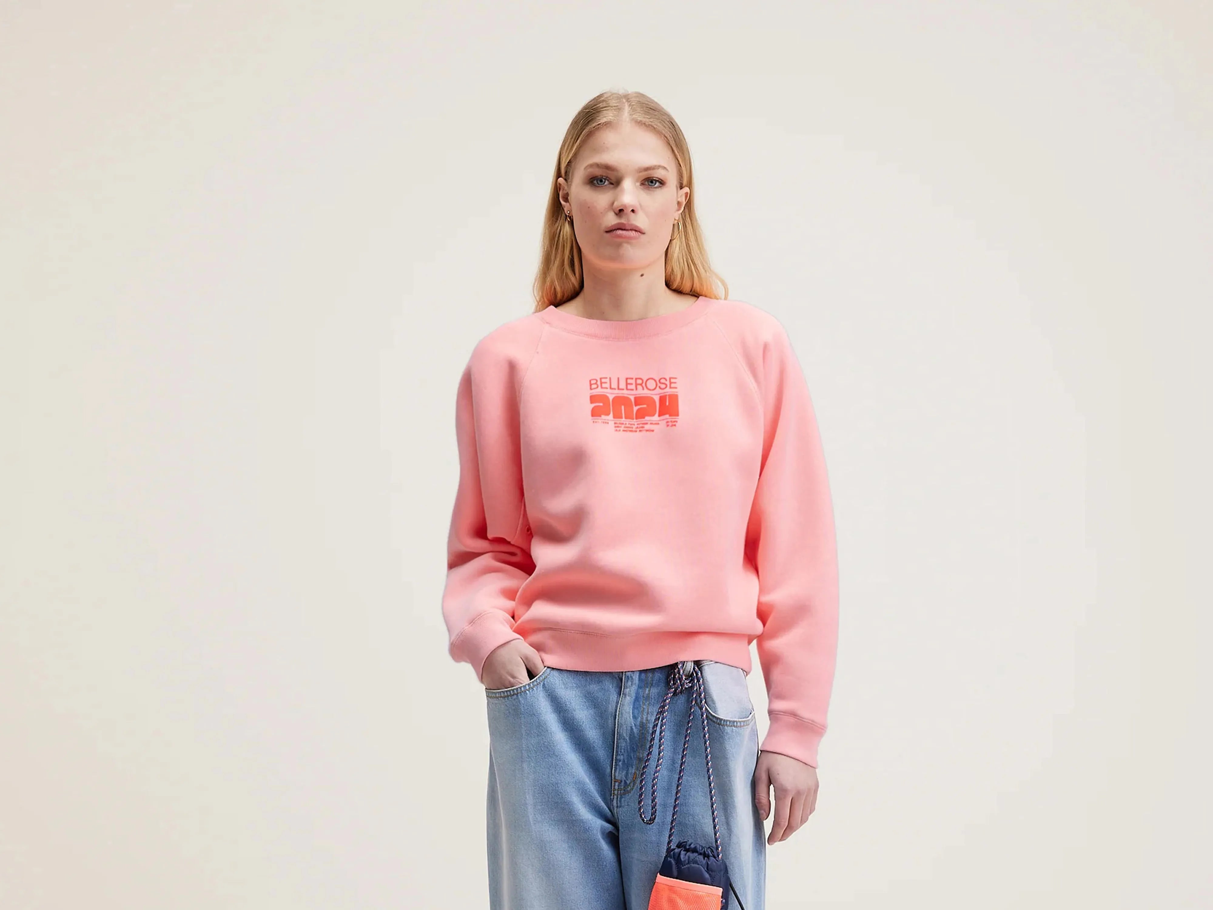 Fellay relaxed sweatshirt (242 / W / FLASH WASH)